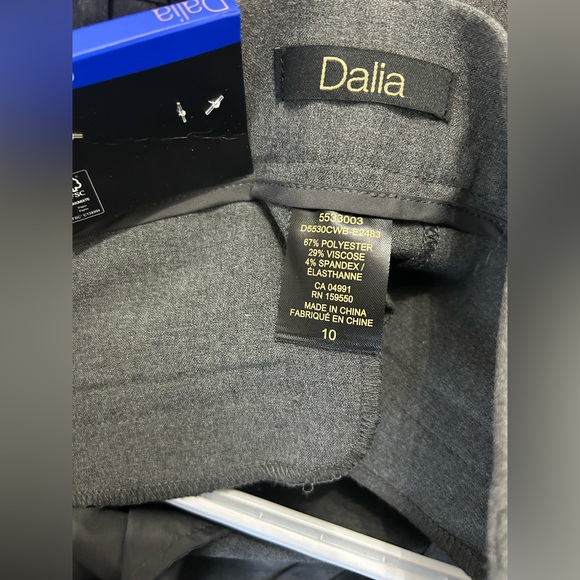 Dalia Women's Grey Trousers - Brand New - Picture 2 of 3
